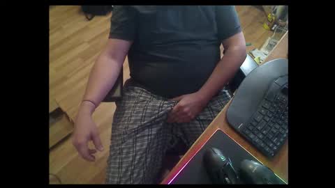 Snapshot of hrnyinutah chatting on 11.17.25 hrnyinutah online show from 11.17.25