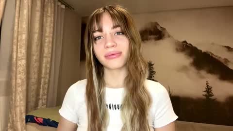 hsiuscherich online show from 12.17.25