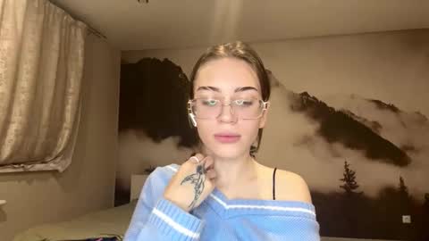 hsiuscherich online show from 12.19.25