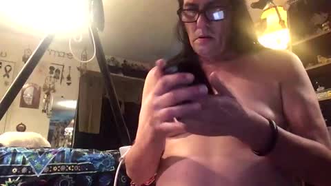 Snapshot of hubertcomberdale chatting on 03.18.26 Hubert Cumberdale online show from 03.18.26
