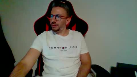 huge__cumshot online show from 12.16.25