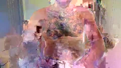 Snapshot of huge_moth chatting on 03.01.25 huge_moth online show from 03.01.25