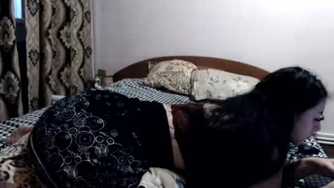 hugeassdevil online show from 08.04.26