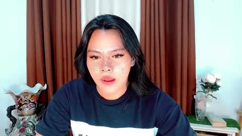 Snapshot of hugecock_nathalie15 chatting on 09.25.25 nathalie online show from 09.25.25