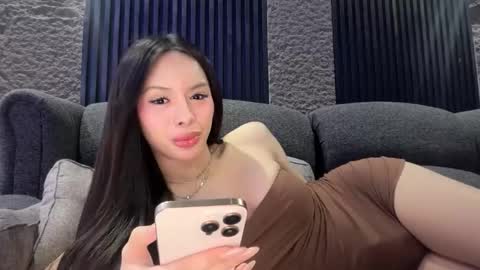 Tine Castillo online show from 12.03.25