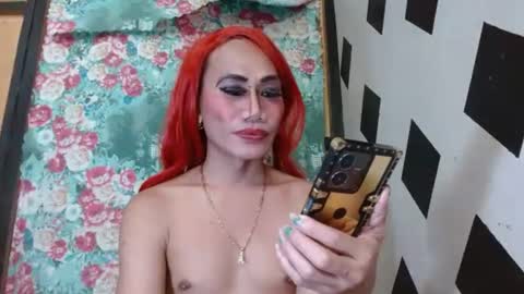 Snapshot of hugecockforyouxx chatting on 01.26.25 bella passwordshow 500tokens no time limit online show from 01.26.25