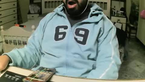 Snapshot of hugeveiny chatting on 01.15.25 hugeveiny online show from 01.15.25