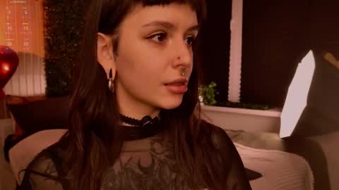 Snapshot of hugme_ chatting on 02.13.26 Mika online show from 02.13.26