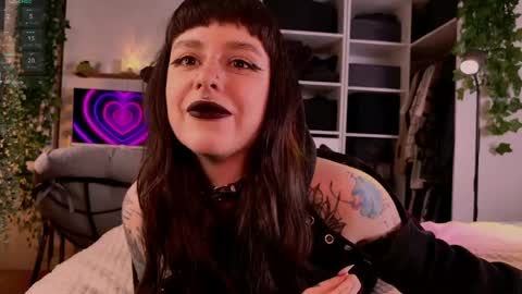 Snapshot of hugme_ chatting on 03.26.26 Mika online show from 03.26.26