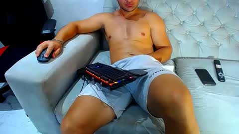 hugo19cm online show from 04.20.26