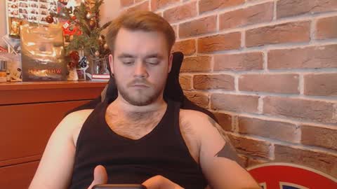 Snapshot of hugo__brad chatting on 01.13.25 Hugo online show from 01.13.25