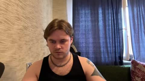 Snapshot of hugo__brad chatting on 05.03.26 Hugo online show from 05.03.26
