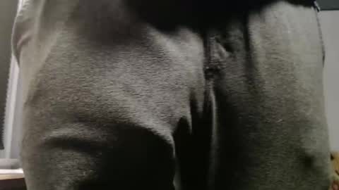 Big uncut cock dripping online show from 11.13.25