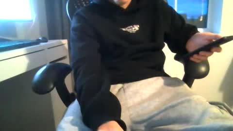 Snapshot of hungandhorny100 chatting on 11.10.25 Hungandhorny100 online show from 11.10.25