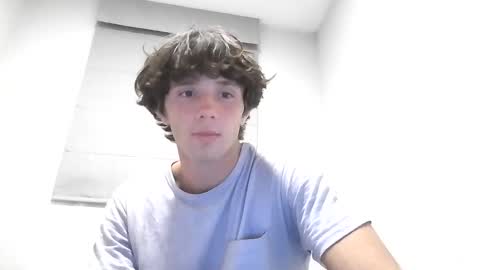 Snapshot of hunglikecrazyy chatting on 04.30.26 Tyler online show from 04.30.26