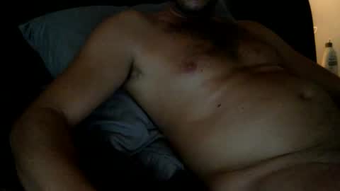 Snapshot of hungm4fun101 chatting on 10.20.25 hungm4fun101 online show from 10.20.25