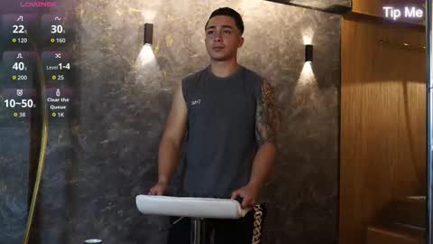 hunk_ryan online show from 11.25.25