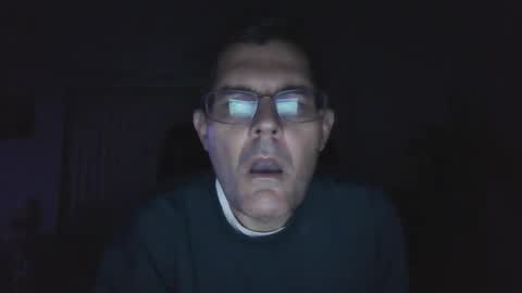 hunkmasclefad458 online show from 01.17.25