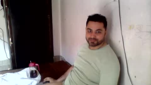 hunkster102 online show from 04.18.26