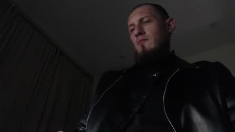 Snapshot of hunkytime chatting on 03.08.25 I AM NOT A DIRECTOR I AM THE BOSS KINGDADDYSIRSTR8ALPHAMASTER online show from 03.08.25