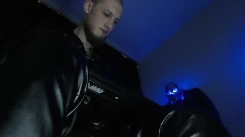 Snapshot of hunkytime chatting on 05.27.26 I AM NOT A DIRECTOR I AM THE BOSS KINGDADDYSIRSTR8ALPHAMASTER online show from 05.27.26