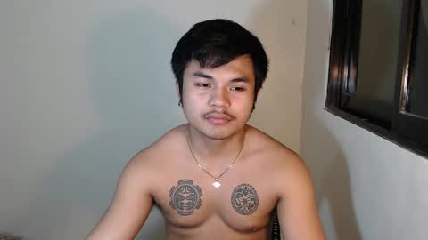 Snapshot of hunkyzeus chatting on 01.06.25 hunkyzeus online show from 01.06.25