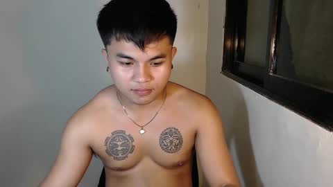 Snapshot of hunkyzeus chatting on 01.08.25 hunkyzeus online show from 01.08.25