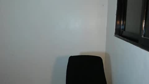 Snapshot of hunkyzeus chatting on 01.10.25 hunkyzeus online show from 01.10.25