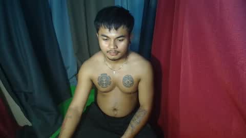 Snapshot of hunkyzeus chatting on 02.11.26 hunkyzeus online show from 02.11.26