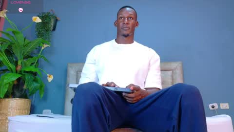 Hunter  online show from 04.15.26