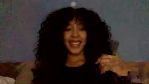 Snapshot of hunyybunz chatting on 12.27.24 Goddess Hunyy online show from 12.27.24