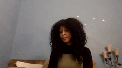 Snapshot of hunyybunz chatting on 01.11.25 Goddess Hunyy online show from 01.11.25