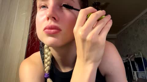 Gloria online show from 11.23.25