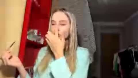 Gloria online show from 11.25.25