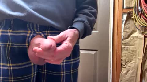 Snapshot of huskey300 chatting on 02.02.25 huskey300 online show from 02.02.25