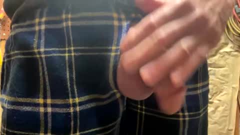 Snapshot of huskey300 chatting on 02.24.25 huskey300 online show from 02.24.25