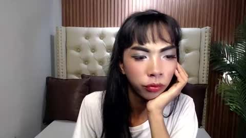 Snapshot of huxley_elenoise chatting on 07.05.26 huxley_elenoise online show from 07.05.26