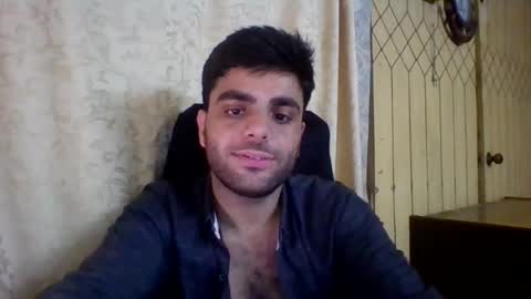 Snapshot of huzaifa654 chatting on 07.29.26 huzaifa654 online show from 07.29.26