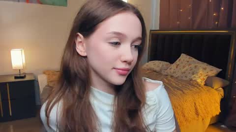 Snapshot of hwadwellingham chatting on 05.16.26 Lily online show from 05.16.26
