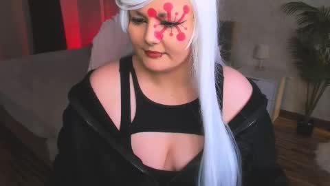 Snapshot of hwasamoore chatting on 03.03.26 Hwasa online show from 03.03.26