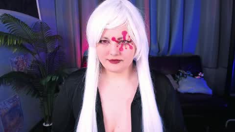 Snapshot of hwasamoore chatting on 04.04.26 Hwasa online show from 04.04.26