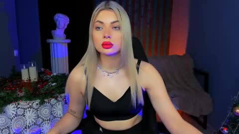 Snapshot of hyileyclark chatting on 01.10.26 hyileyclark online show from 01.10.26