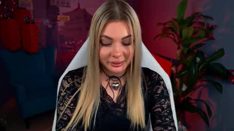 Snapshot of hyileyclark chatting on 03.10.26 hyileyclark online show from 03.10.26