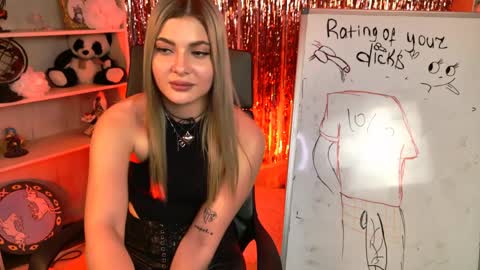 Snapshot of hyileyclark chatting on 04.04.26 hyileyclark online show from 04.04.26