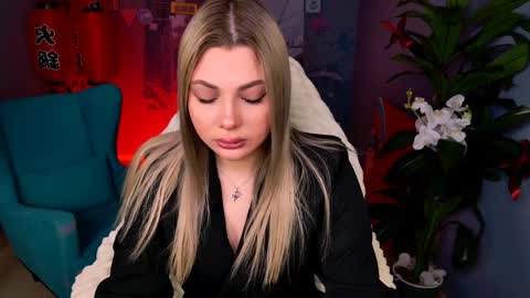 Snapshot of hyileyclark chatting on 04.07.26 hyileyclark online show from 04.07.26