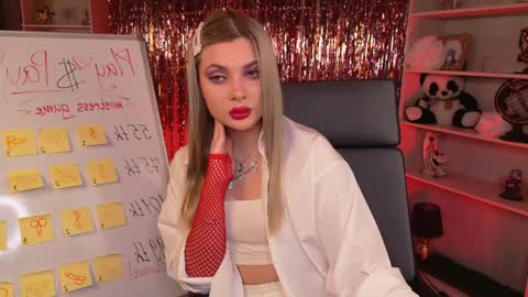 Snapshot of hyileyclark chatting on 04.10.26 hyileyclark online show from 04.10.26