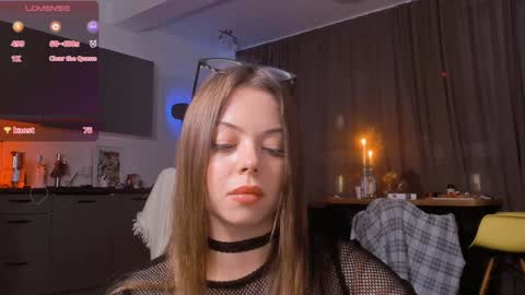 Miley. PVT open i have extra prices on nude show  online show from 12.15.24