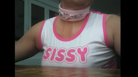 Snapshot of hypnoslutger chatting on 10.12.25 hypnoslut online show from 10.12.25