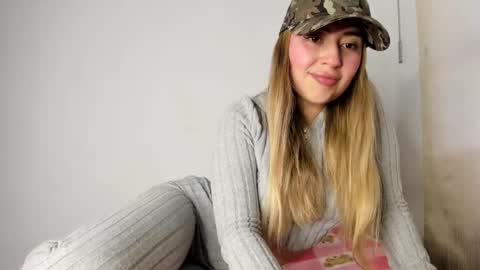 Hyun Joo online show from 09.17.25