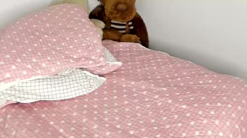 Hyun Joo online show from 04.16.26